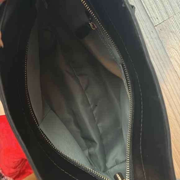 Ellen Tracy NEW WITH TAGS Double handled satchel. - Picture 7 of 9